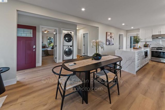 4621 Kaphan Ave, Oakland, CA 94619