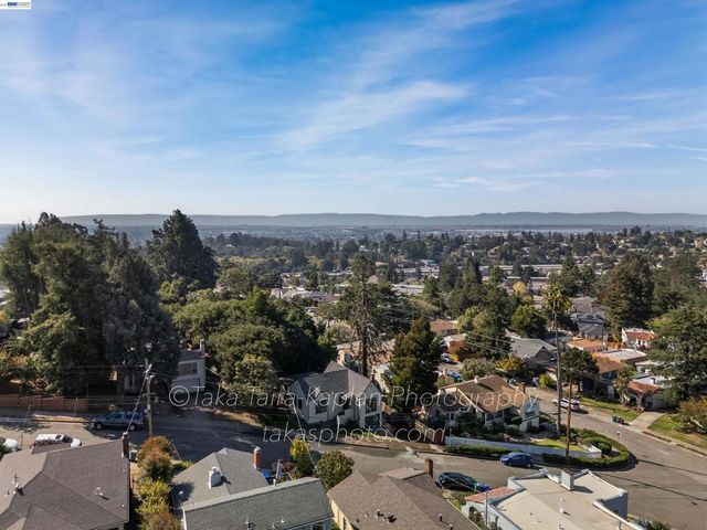 4621 Kaphan Ave, Oakland, CA 94619