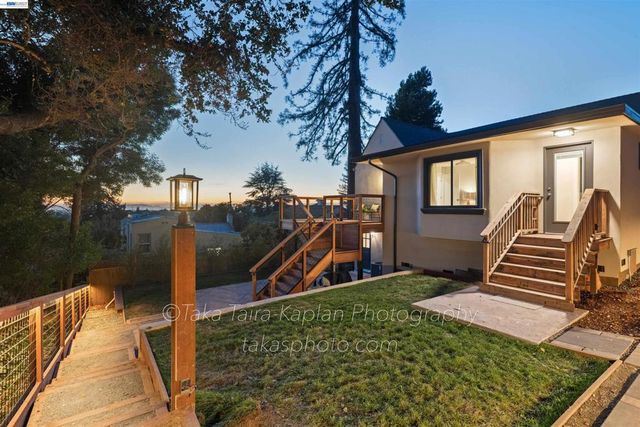 4621 Kaphan Ave, Oakland, CA 94619