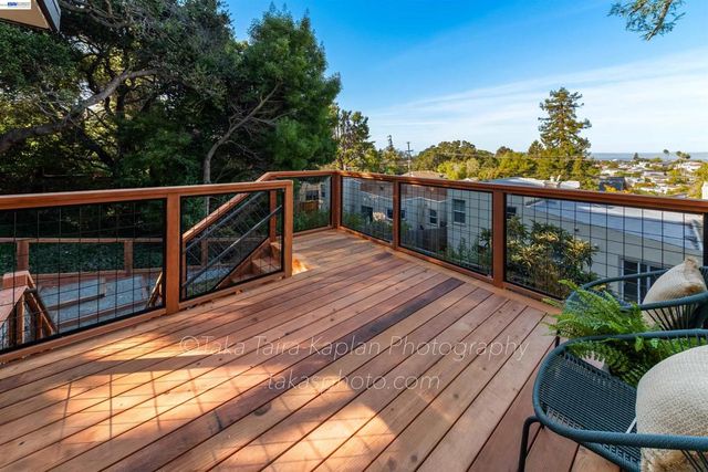 4621 Kaphan Ave, Oakland, CA 94619