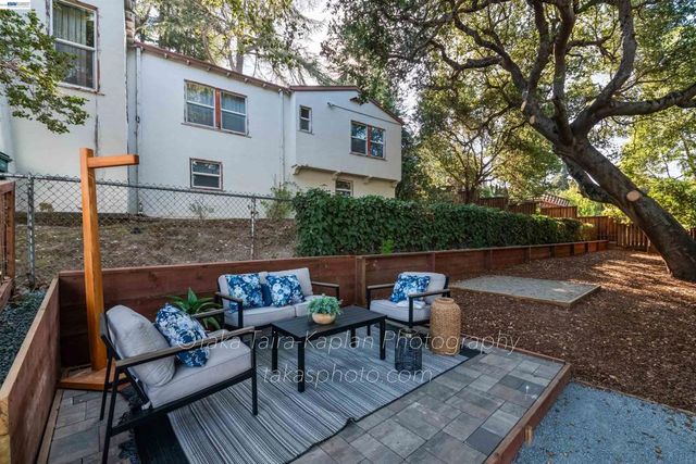 4621 Kaphan Ave, Oakland, CA 94619