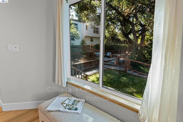 4621 Kaphan Ave, Oakland, CA 94619