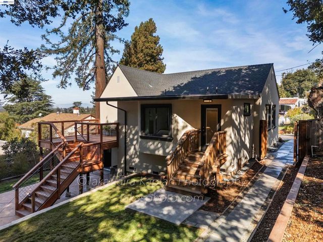 4621 Kaphan Ave, Oakland, CA 94619