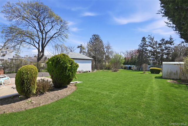 333 Ocean Avenue, East Rockaway, NY 11518