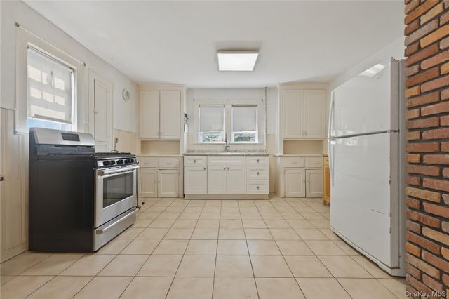 333 Ocean Avenue, East Rockaway, NY 11518