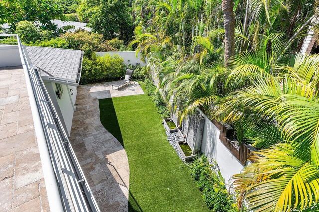 6130 RIDGE Lane, Ocean Ridge, FL 33435