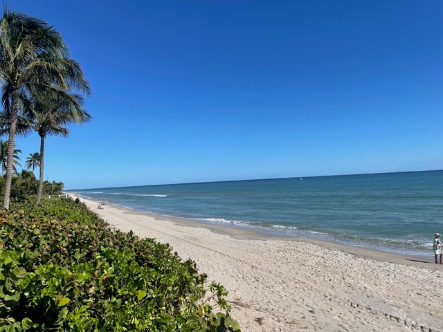 6130 RIDGE Lane, Ocean Ridge, FL 33435