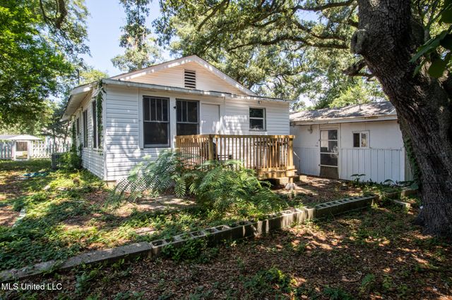 258 Querens Avenue, Biloxi, MS 39530