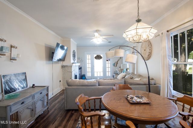 258 Querens Avenue, Biloxi, MS 39530