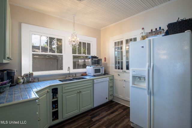 258 Querens Avenue, Biloxi, MS 39530