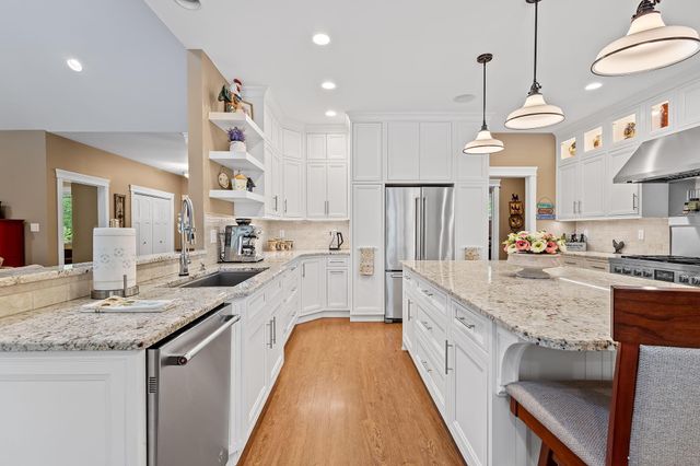 810 E 856 N, Lake Village, IN 46349