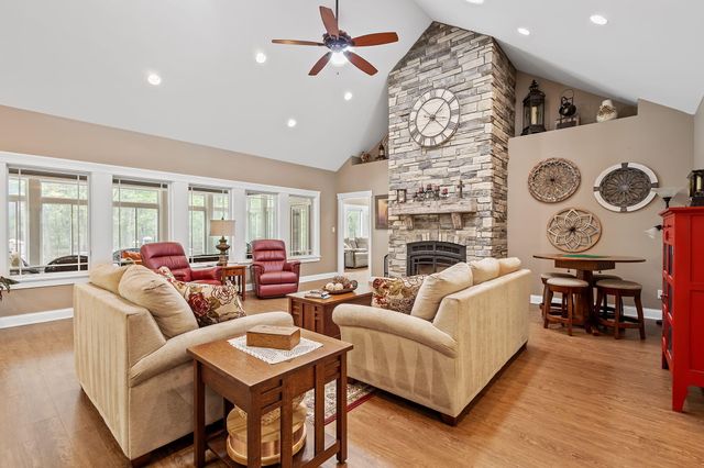 810 E 856 N, Lake Village, IN 46349