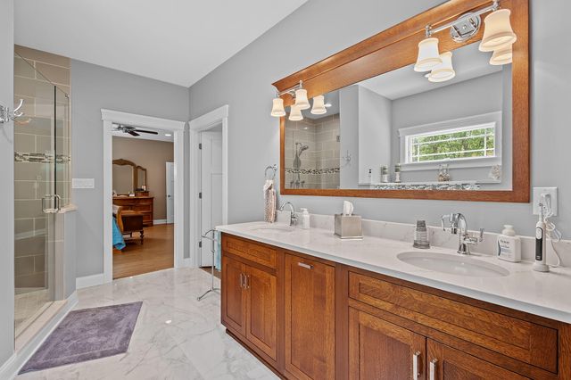 810 E 856 N, Lake Village, IN 46349