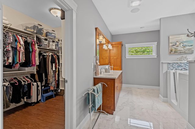 810 E 856 N, Lake Village, IN 46349