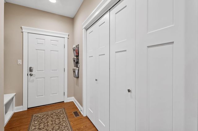 810 E 856 N, Lake Village, IN 46349