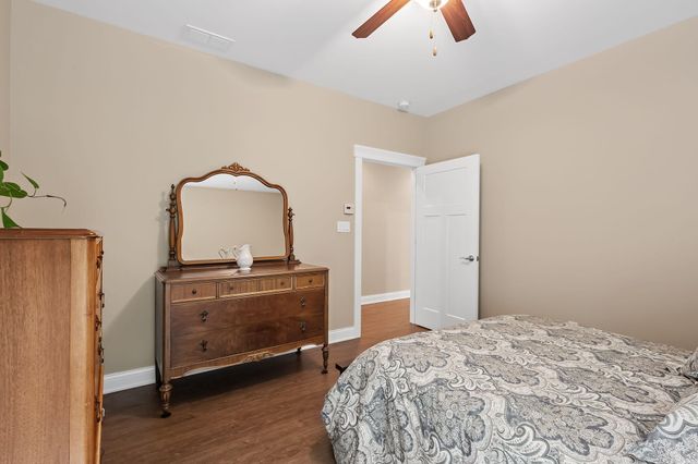 810 E 856 N, Lake Village, IN 46349