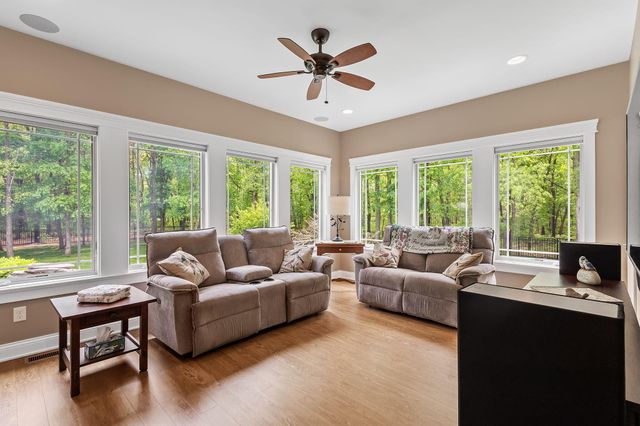 810 E 856 N, Lake Village, IN 46349