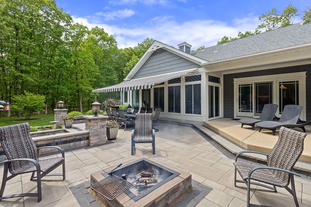 810 E 856 N, Lake Village, IN 46349
