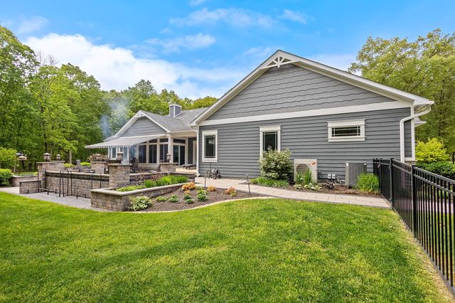810 E 856 N, Lake Village, IN 46349