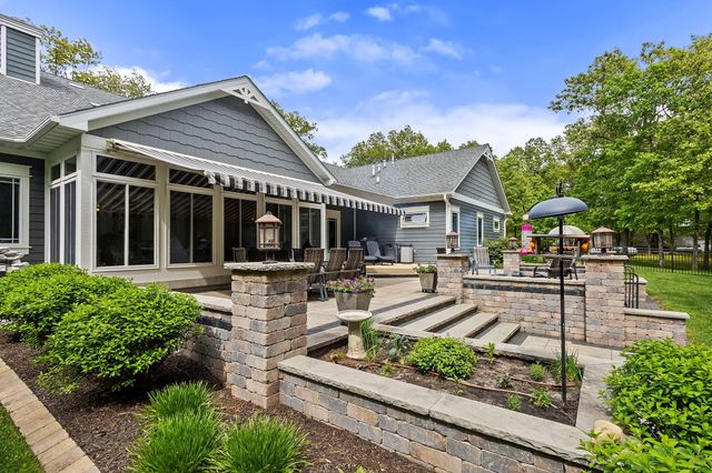 810 E 856 N, Lake Village, IN 46349