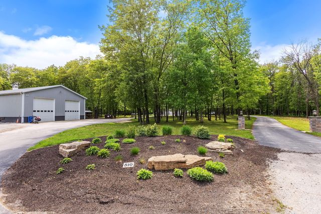 810 E 856 N, Lake Village, IN 46349