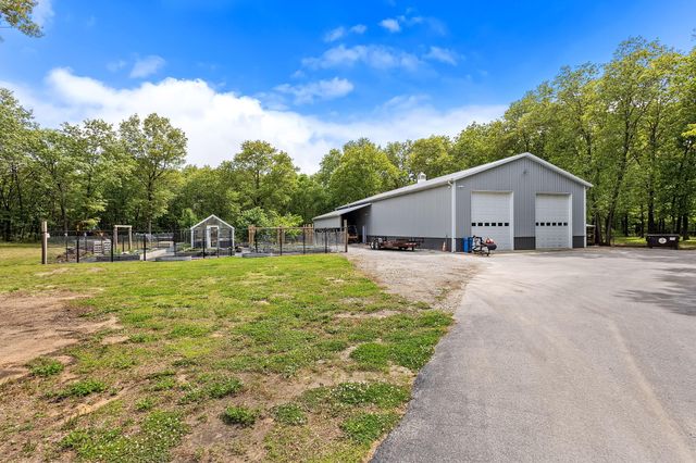 810 E 856 N, Lake Village, IN 46349