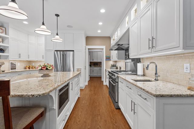 810 E 856 N, Lake Village, IN 46349