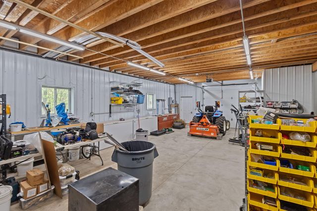 810 E 856 N, Lake Village, IN 46349