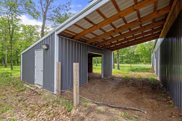 810 E 856 N, Lake Village, IN 46349