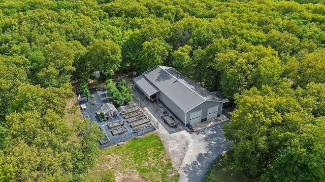 810 E 856 N, Lake Village, IN 46349