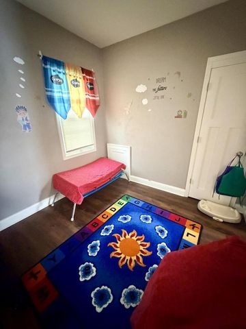 5015 N 49th STREET, Milwaukee, WI 53218