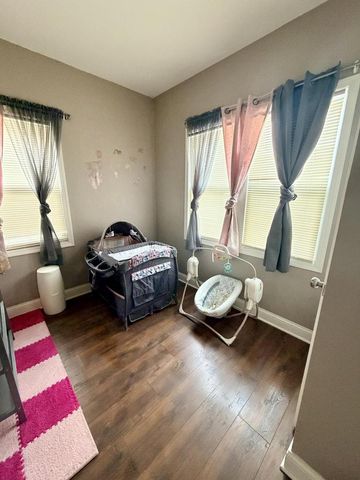 5015 N 49th STREET, Milwaukee, WI 53218