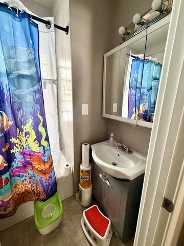 5015 N 49th STREET, Milwaukee, WI 53218