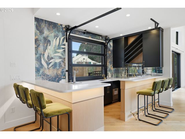 121 S SANTA FE Ct, Vancouver, WA 98661