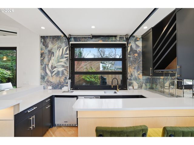 121 S SANTA FE Ct, Vancouver, WA 98661
