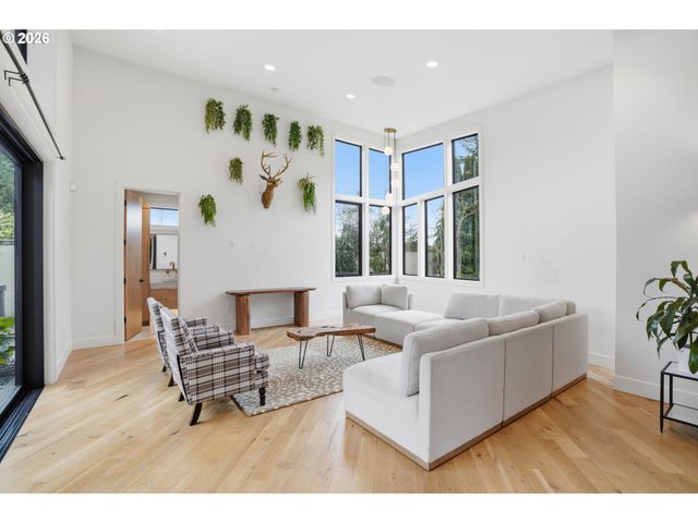 121 S SANTA FE Ct, Vancouver, WA 98661