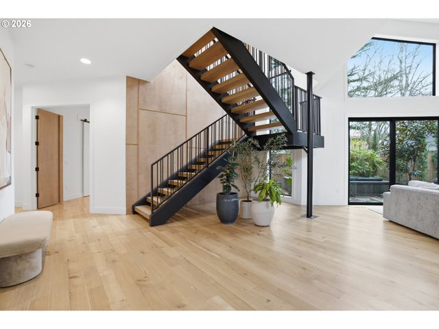121 S SANTA FE Ct, Vancouver, WA 98661