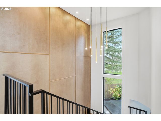 121 S SANTA FE Ct, Vancouver, WA 98661