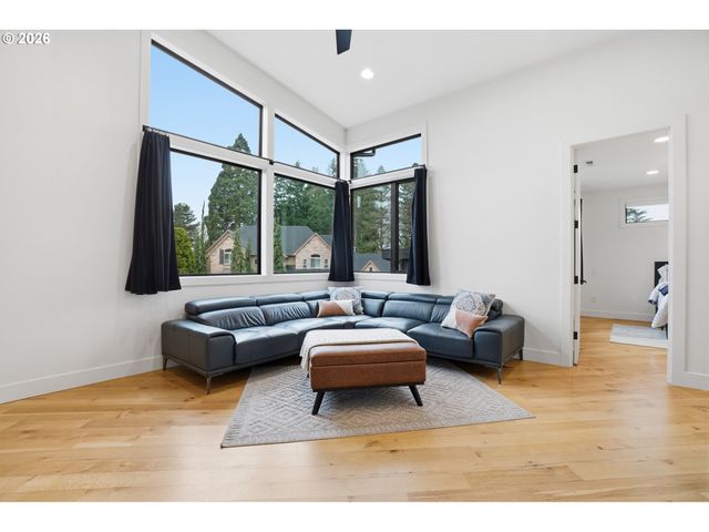121 S SANTA FE Ct, Vancouver, WA 98661