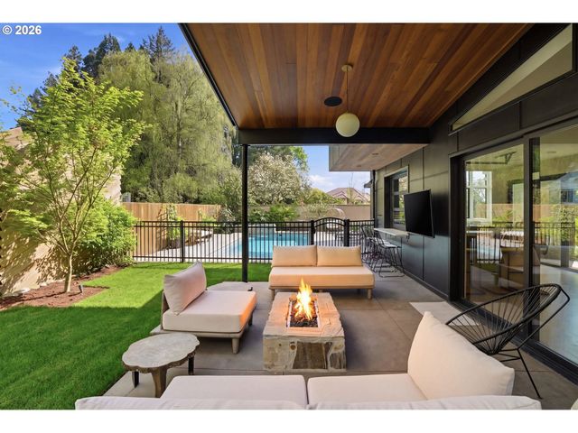 121 S SANTA FE Ct, Vancouver, WA 98661
