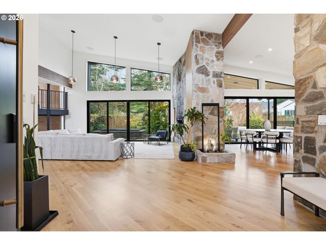 121 S SANTA FE Ct, Vancouver, WA 98661