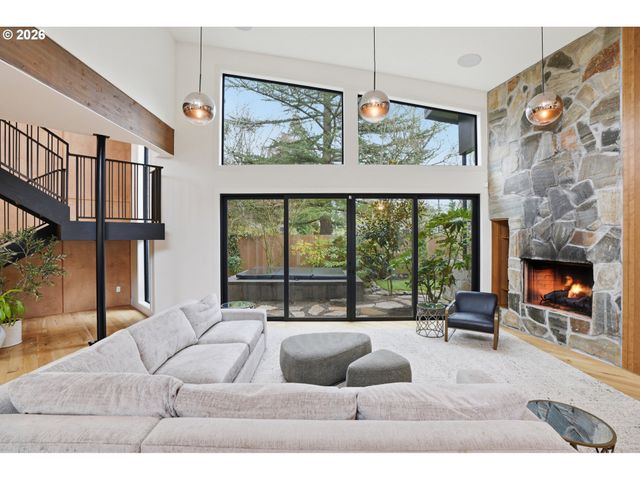 121 S SANTA FE Ct, Vancouver, WA 98661