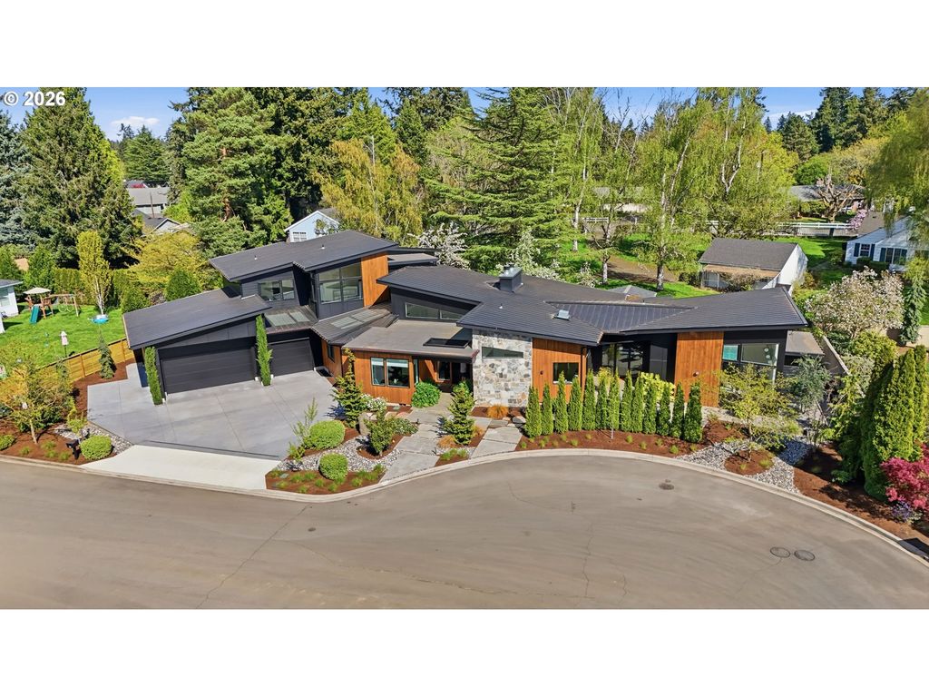 121 S SANTA FE Ct, Vancouver, WA 98661