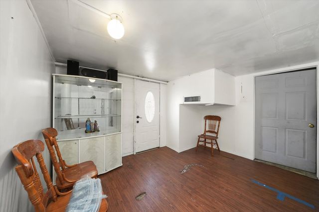 6309 W Grand Avenue, Chicago, IL 60639