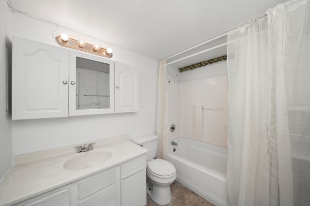 6309 W Grand Avenue, Chicago, IL 60639