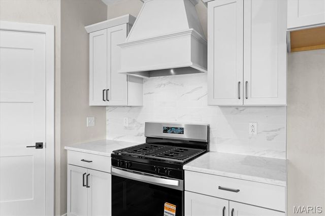 825 Golden Bell Lane, O'fallon, IL 62269