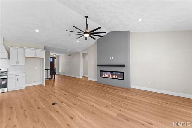 825 Golden Bell Lane, O'fallon, IL 62269