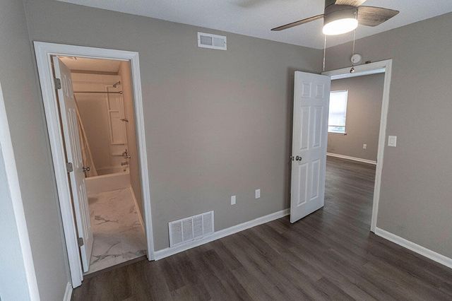 213 N ANN ST 5, Columbia, MO 65201