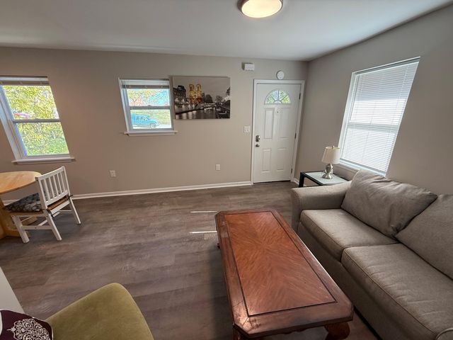 213 N ANN ST 5, Columbia, MO 65201