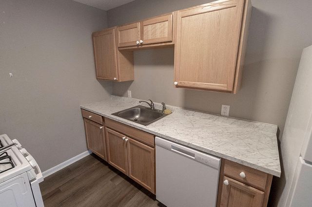 213 N ANN ST 5, Columbia, MO 65201